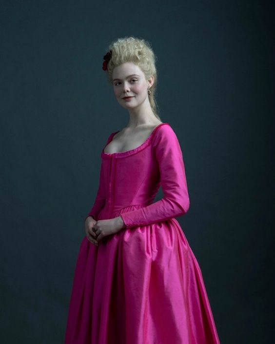 Catherine The Great Cosplay Co - đánh giá và giá Vintage Slip Dress