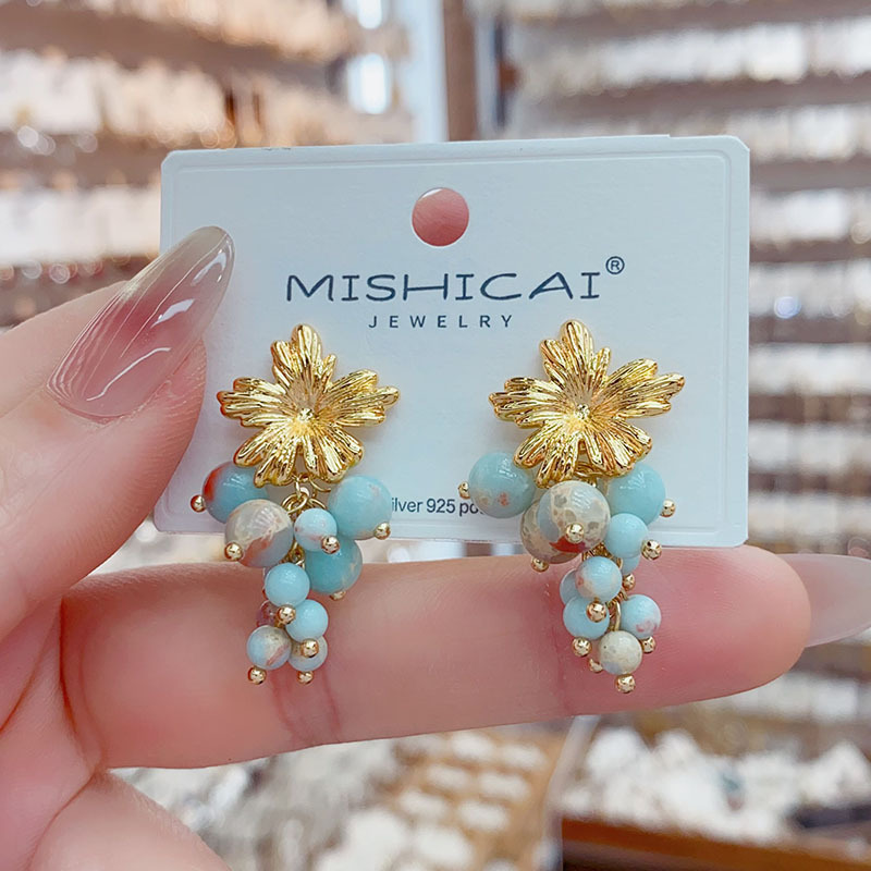 Turquoise Grape Cluster Stud E - đánh giá và giá Vintage Fashion Influencers