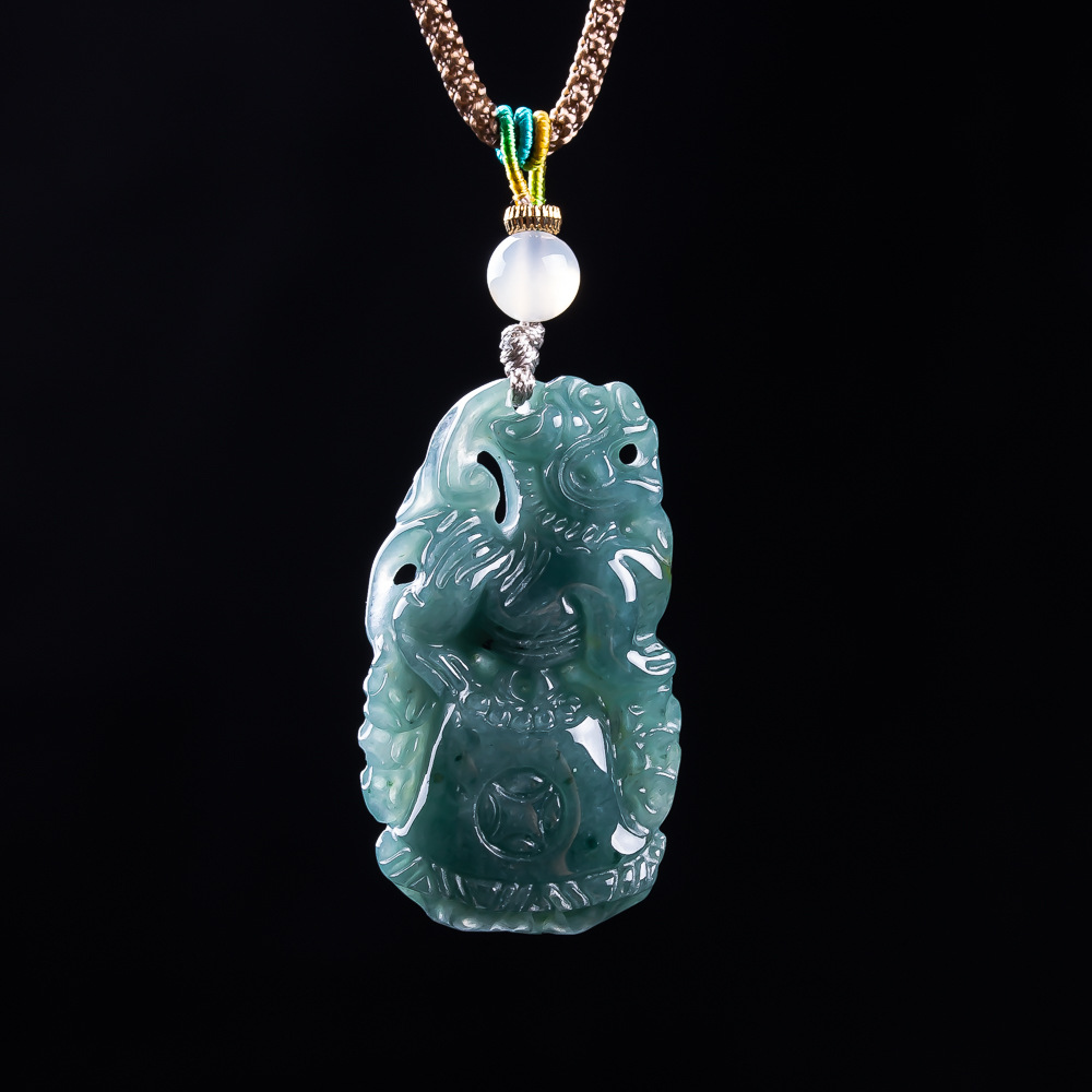 Burmese Jadeite Pixiu Pendant  - đánh giá và giá Usa Vintage Fashion