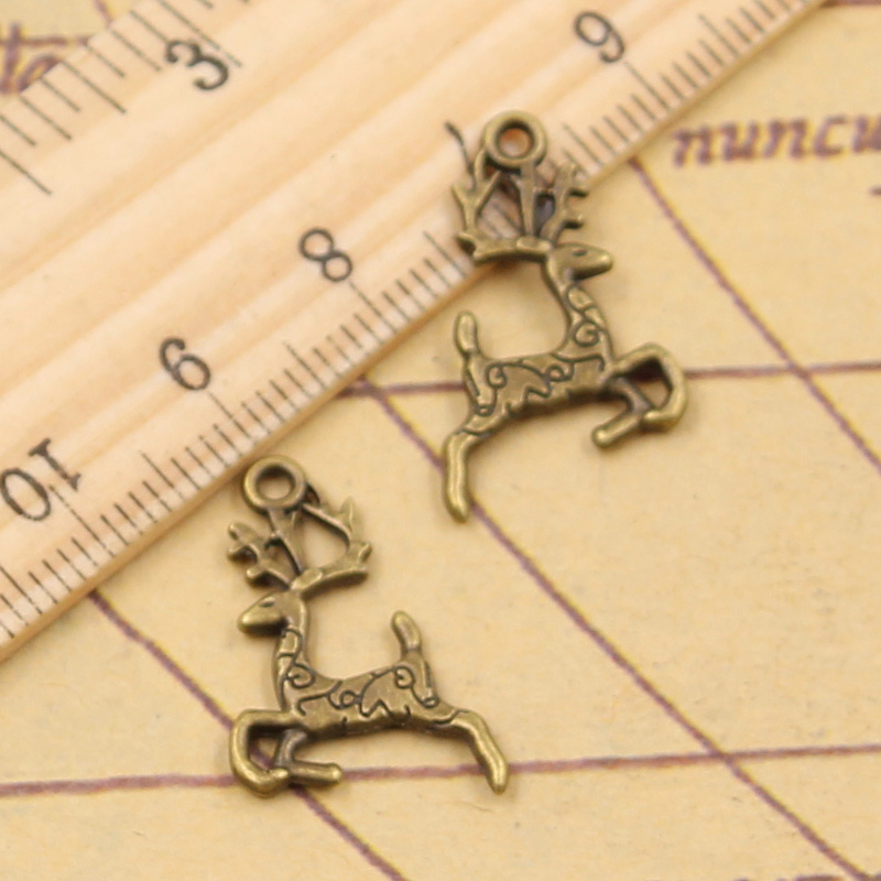 40 Chiếc Charm Giáng Sinh Sika - đánh giá và giá Vintage Fashion Finds
